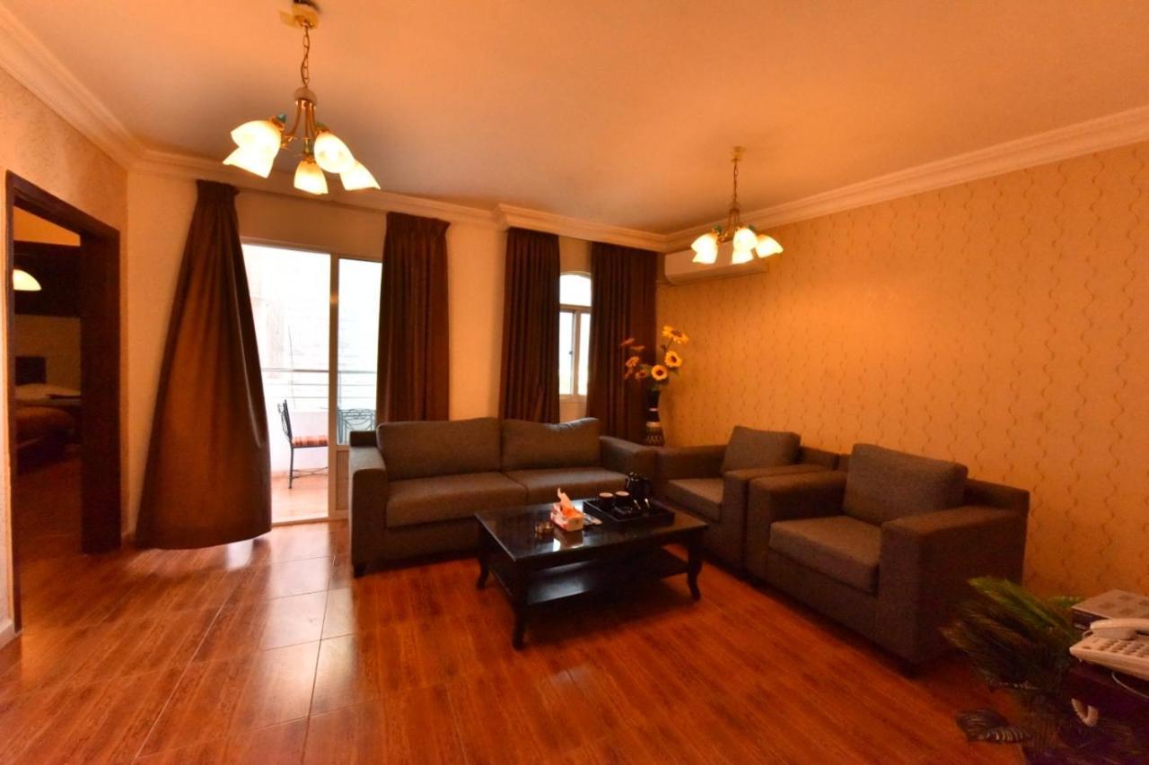 Al Farooq Hotel Apartments Amman Buitenkant foto