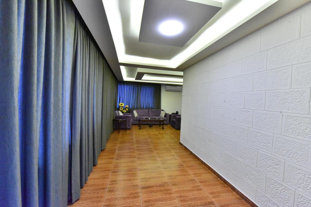 Al Farooq Hotel Apartments Amman Buitenkant foto