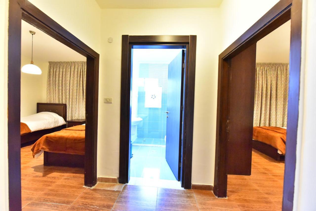 Al Farooq Hotel Apartments Amman Buitenkant foto