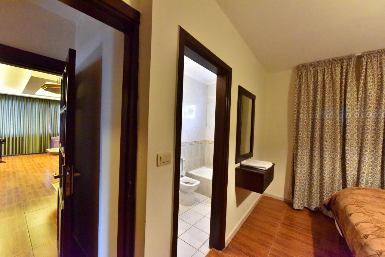 Al Farooq Hotel Apartments Amman Buitenkant foto